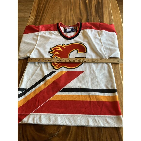 NHL Vintage CCM Calgary Flames Hockey Jersey Men's Small - Picture 6 of 12